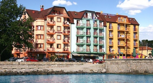 main photo