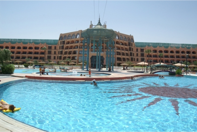 main photo