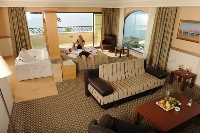 Utopia world hotel 5 карта