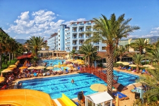 Club Caretta Beach