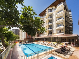 Kleopatra Ada Beach Hotel