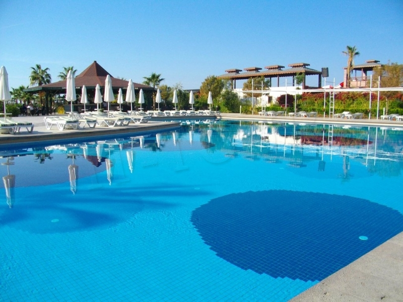 Belek ex Belek ex