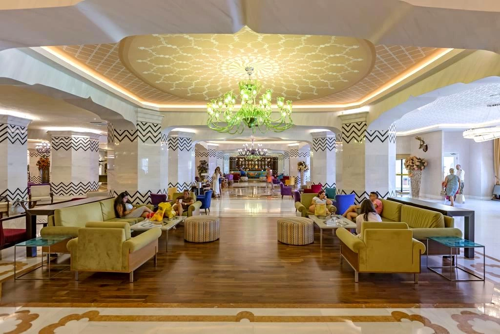Royal Taj Mahal Hotel · Фото постачальника 11