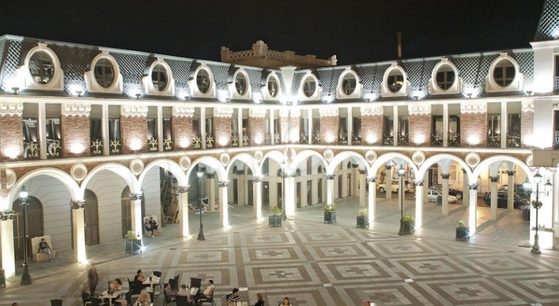 main photo
