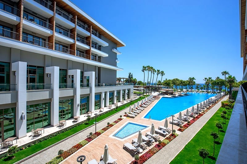 Acanthus & Cennet Barut Collection · Фото постачальника 2