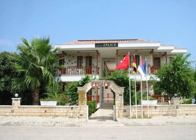 main photo