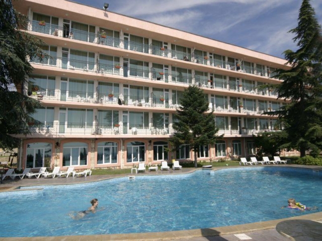 main photo