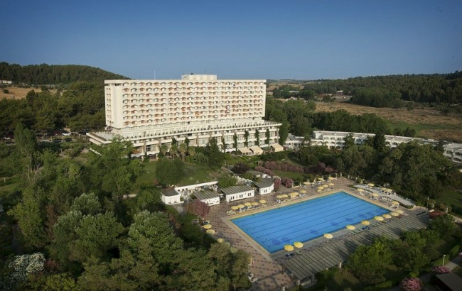 main photo