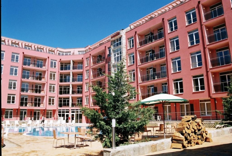 main photo