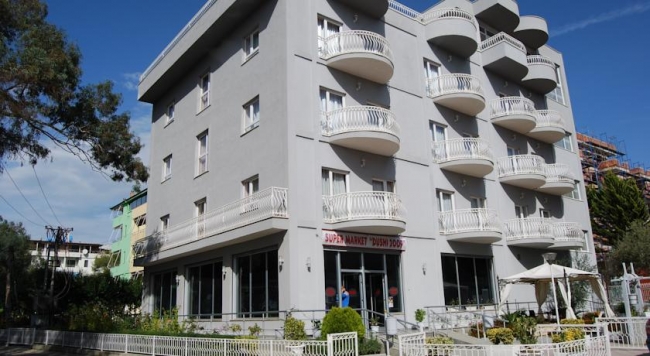 main photo