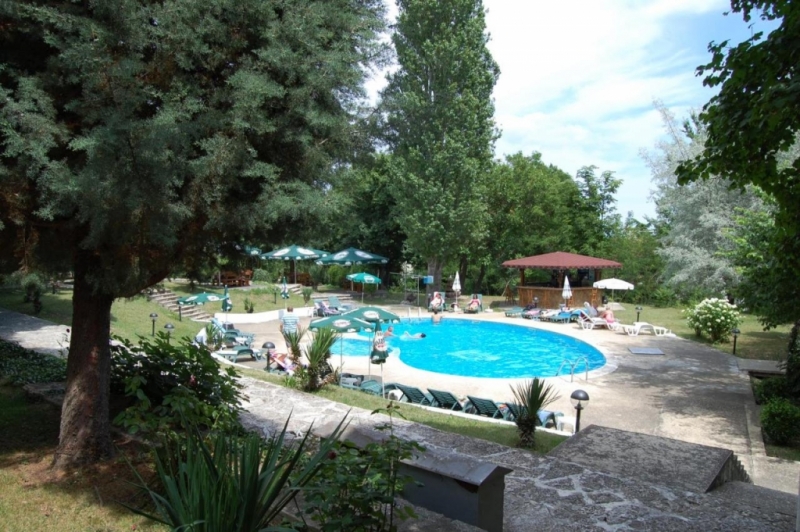 main photo