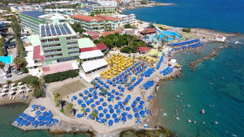 Eri Beach & Village