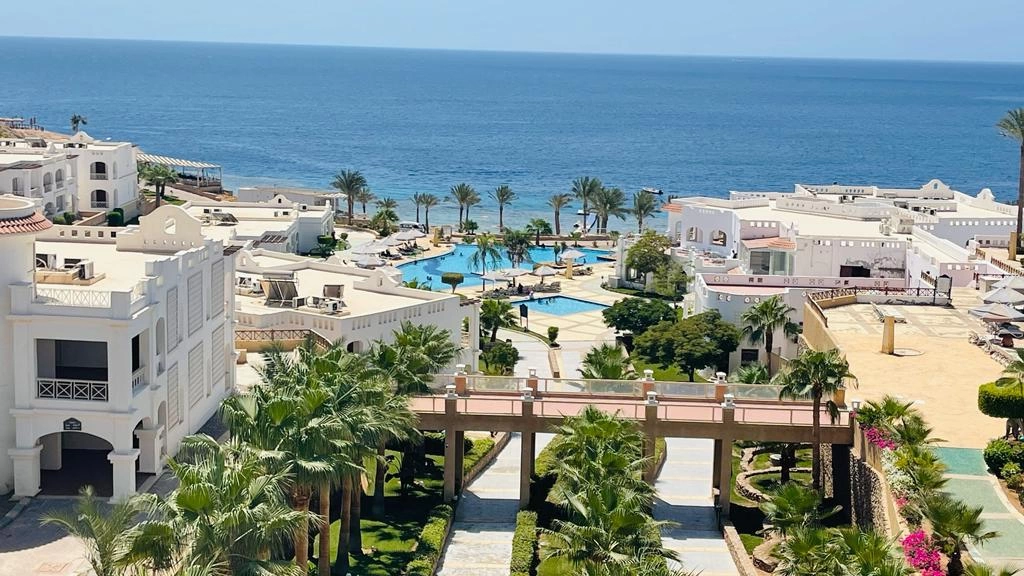 Continental Plaza Beach & Aqua Park Resort · Фото постачальника 1